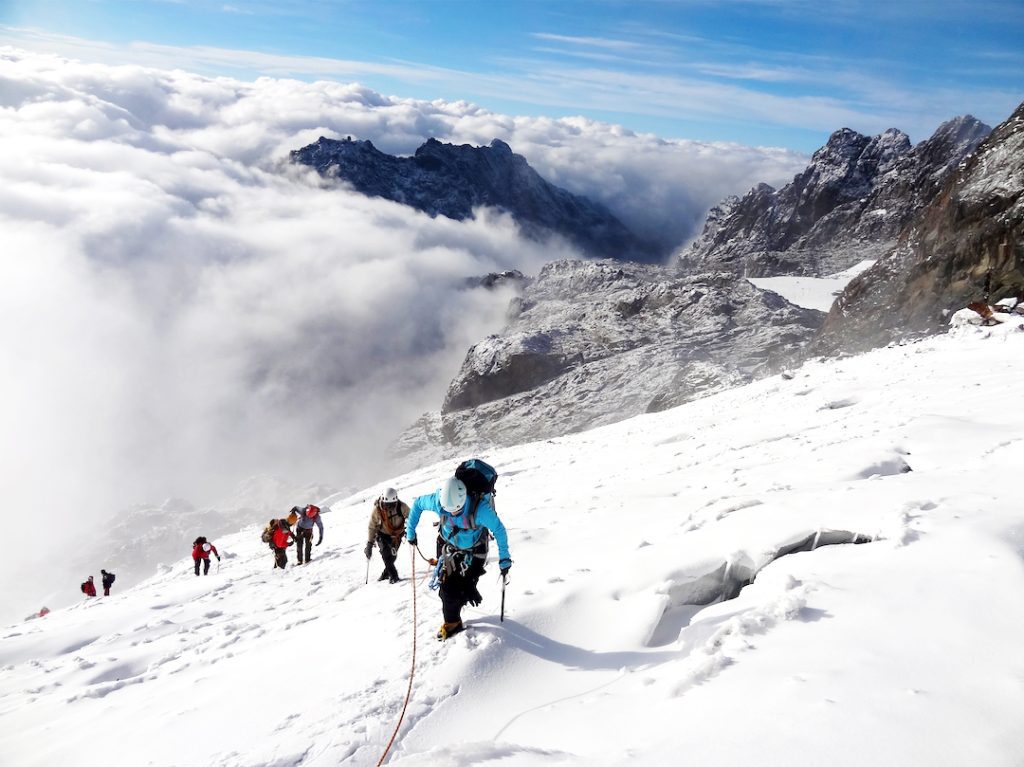 Mountain Rwenzori hiking cost via central circuit trail