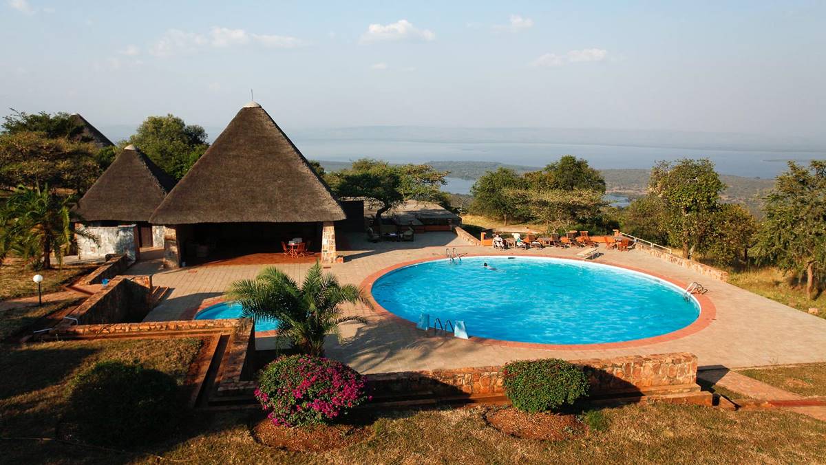 How to choose the best lodges in Akagera national park on Rwanda safari tour