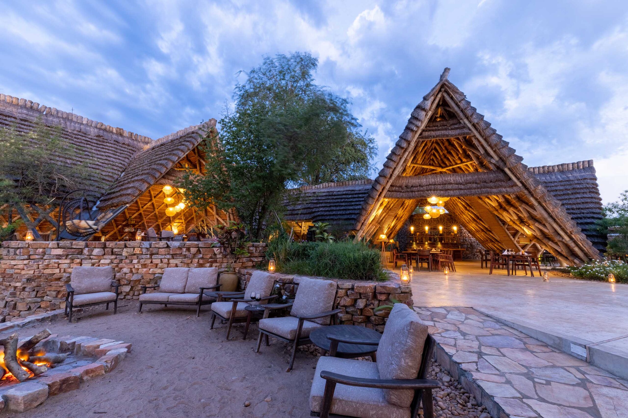 Nile safari lodge luxury stay lodge in Murchison falls park