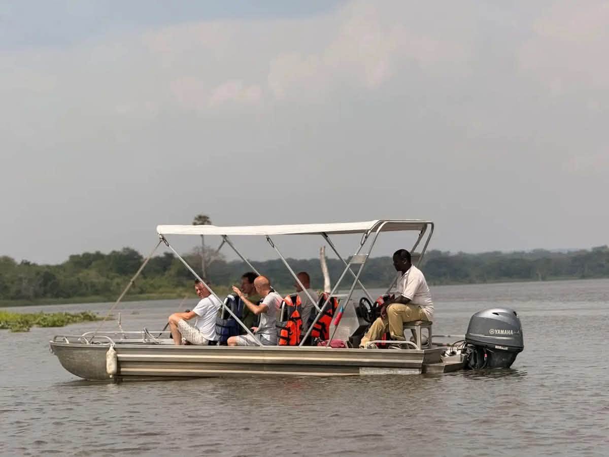 5 Days Murchison falls safari and jinja Uganda family tour package